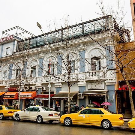 Living Hotel تيرانا الغرفة الصورة