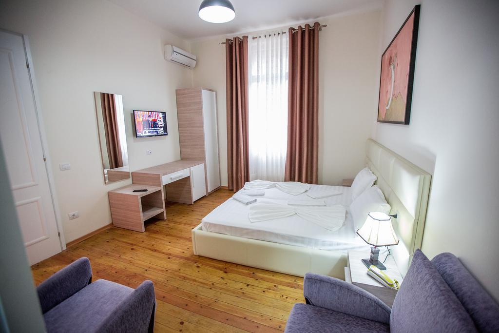 Living Hotel تيرانا المظهر الخارجي الصورة