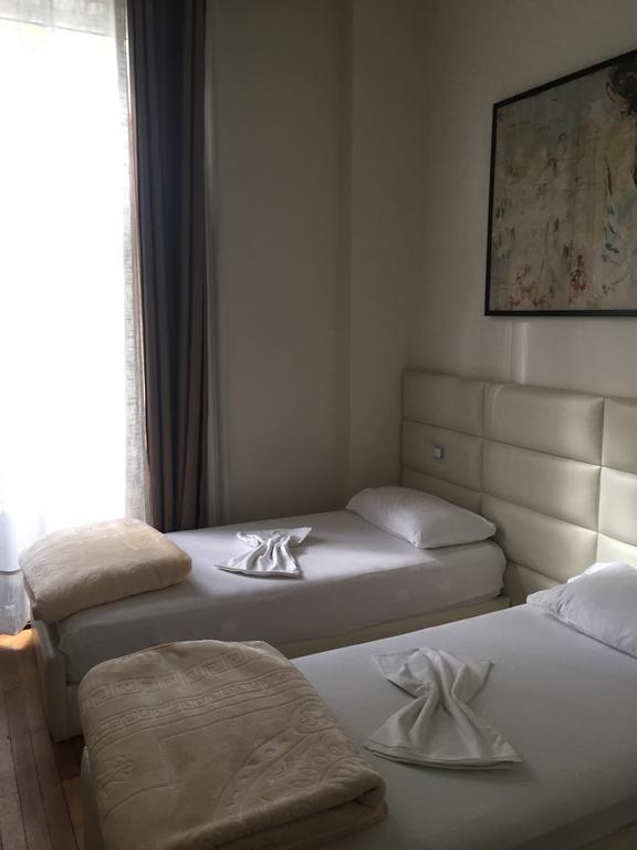 Living Hotel تيرانا المظهر الخارجي الصورة