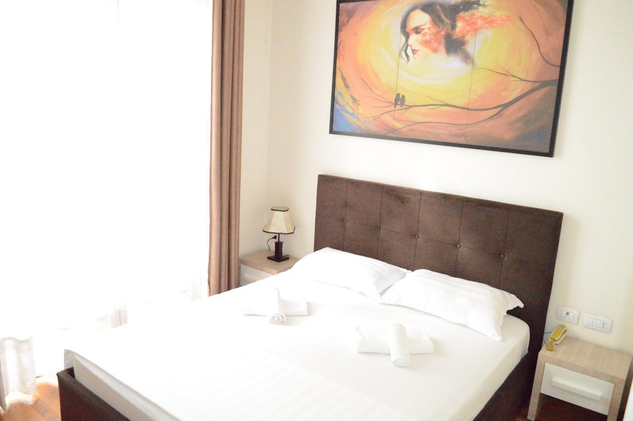 Living Hotel تيرانا المظهر الخارجي الصورة