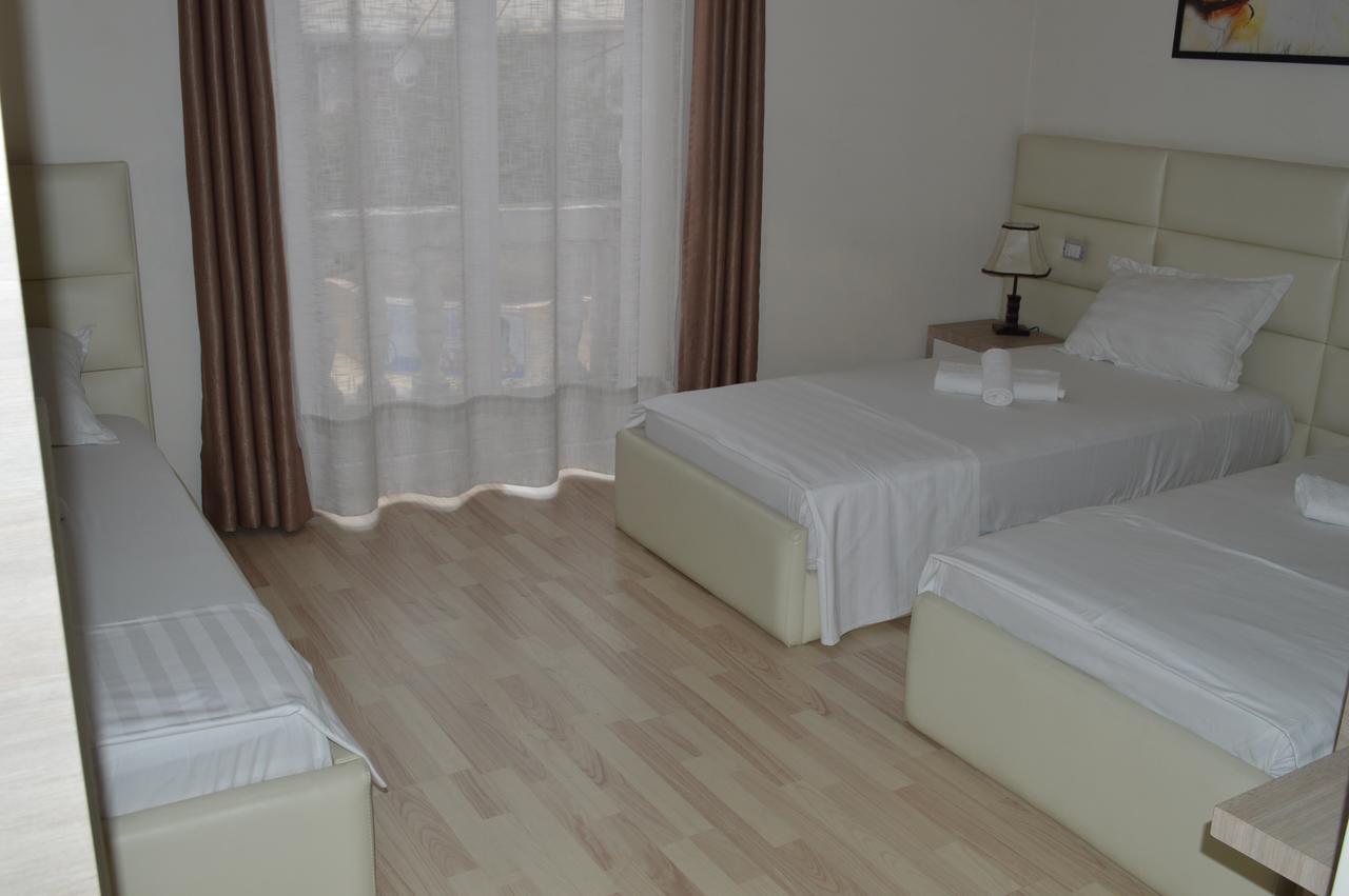 Living Hotel تيرانا المظهر الخارجي الصورة